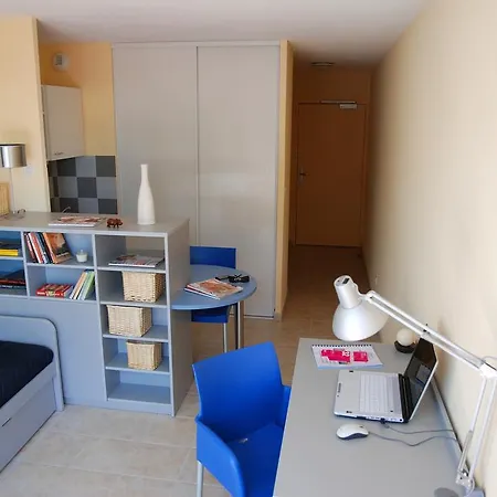 Hotel apartamentowy Grand Bleu Vacances - L'oliveraie - Montpellier Sud *